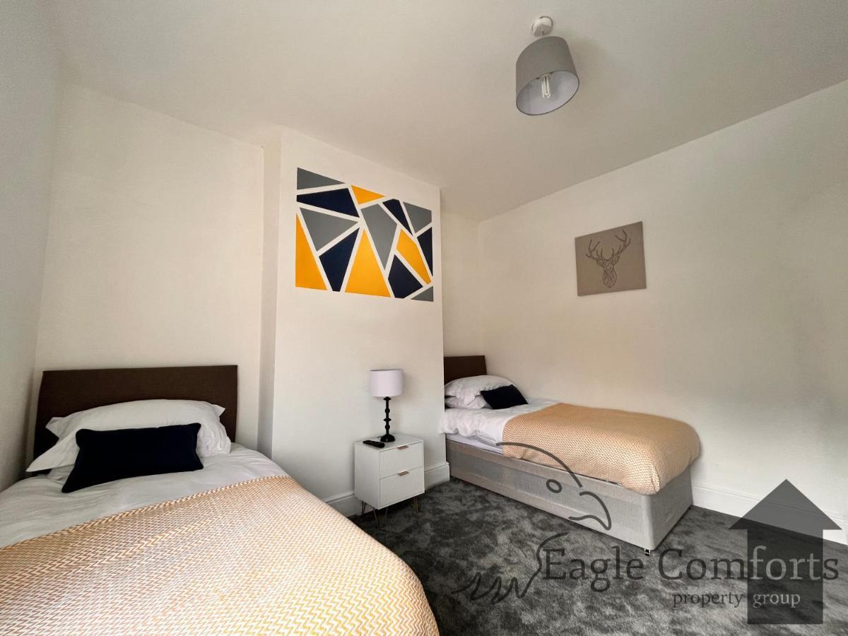 Scott House- 5 Bedrooms- Pool Table Σέφιλντ Εξωτερικό φωτογραφία